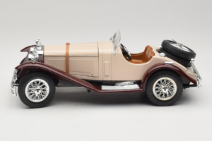 Mercedes SSK Beige & Dark Red Bburago 1:18 3009-M4 Diecast - image 3 of 6