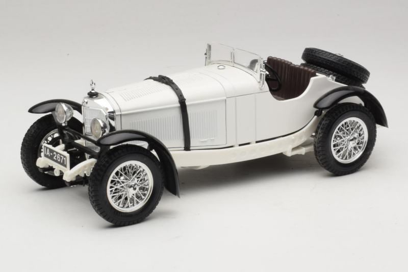 Mercedes SSK White Bburago 1:18 3009-P3 Diecast