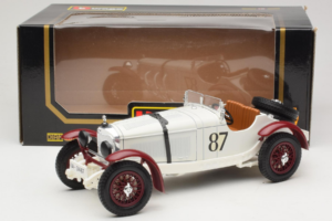 Mercedes SSKL #87 R. Caracciola White 1931 Bburago 1:18 3002-P1 Diecast - image 6 of 6