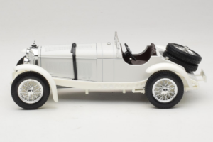 Mercedes SSKL White 1931 Bburago 1:18 3002-M2 Diecast - image 3 of 6