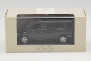 Mercedes Viano W639 Atlantis Blue Minichamps 1:43 B67871200 Diecast - image 4 of 4