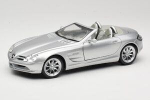 Mercedes Vision SLR Roadster Silver Maisto 1:18 B66962107 Diecast