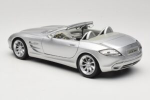 Mercedes Vision SLR Roadster Silver Maisto 1:18 B66962107 Diecast - image 7 of 8