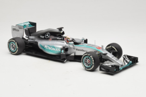 Mercedes W06 #44 L. Hamilton F1 World Champion 2015 Dealer Edition Minichamps 1:18 B66960539 Diecast - image 4 of 7