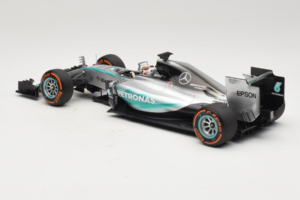 Mercedes W06 #44 L. Hamilton Mercedes AMG Petronas Japanese Grand Prix Winner 2015 Minichamps 1:18 110150344 Diecast - image 5 of 7