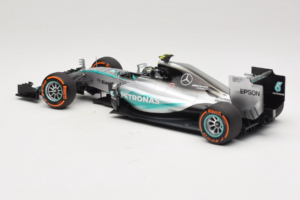 Mercedes W06 #6 N. Rosberg Mercedes AMG Petronas Japanese Grand Prix 2015 Minichamps 1:18 110150206 Diecast - image 5 of 7