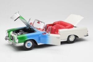 Mercedes 280SE W108 Tricolor Maisto 1:18 56014 Diecast - image 2 of 8