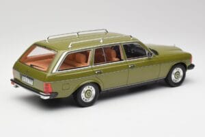 Mercedes W123 200T Cypress Green BoS Models 1:18 BOS008 Diecast - image 2 of 6