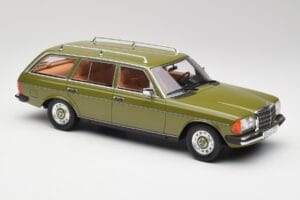 Mercedes W123 200T Cypress Green BoS Models 1:18 BOS008 Diecast - image 4 of 6