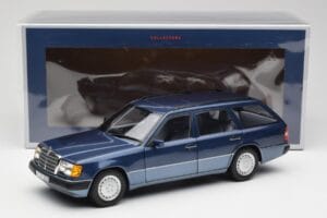 Mercedes 300D W124 T-Modell Nautical Blue Norev 1:18 183962 Diecast - image 8 of 8