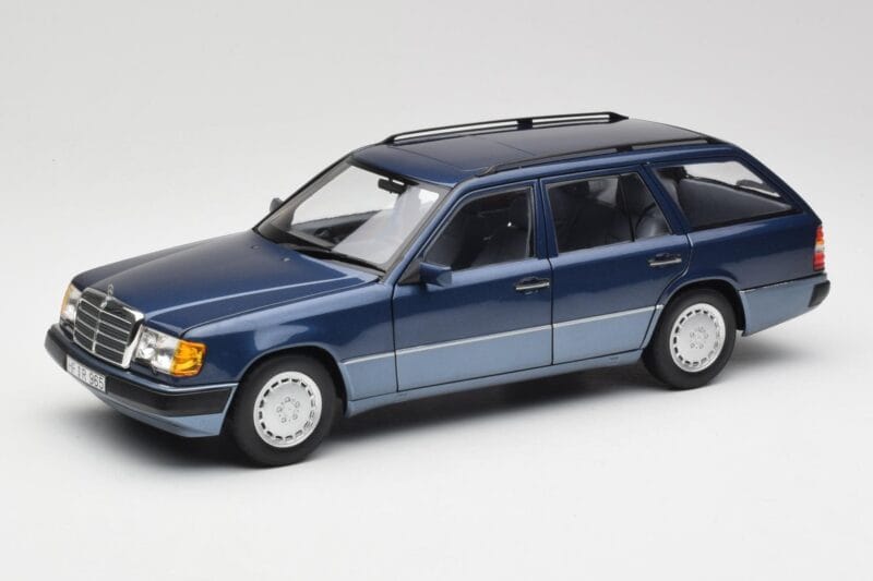 Mercedes 300D W124 T-Modell Nautical Blue Norev 1:18 183962 Diecast