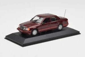 Mercedes W124 Dark Red Metallic Minichamps 1:43 MB002 Diecast - image 2 of 4