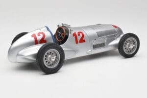 Mercedes W125 #12 R. Caracciola Grand Prix 1937 CMC 1:18 M-052 Diecast - image 2 of 6