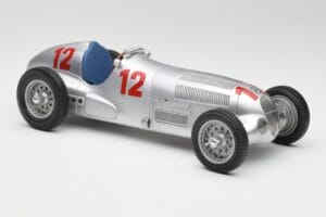 Mercedes W125 #12 R. Caracciola Grand Prix 1937 CMC 1:18 M-052 Diecast - image 4 of 6