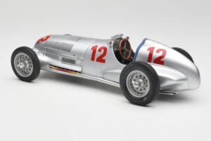 Mercedes W125 #12 R. Caracciola Grand Prix 1937 CMC 1:18 M-052 Diecast - image 5 of 6