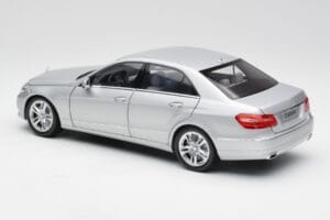 Mercedes E-Class W212 Avantgarde Iridium Silver Paint Issue 2 Minichamps 1:18 B66960212-D2 Diecast - image 7 of 11