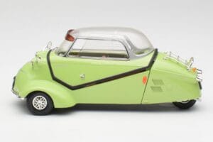 Messerschmitt KR 200 Green Revell 1:18 8917 Diecast - image 4 of 8