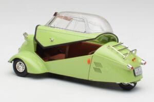 Messerschmitt KR 200 Green Revell 1:18 8917 Diecast - image 5 of 8