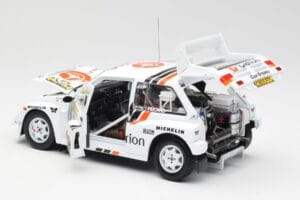 MG Metro 6R4 #8 P. Eklund / D. Whittock Rally Finland 1986 Sun Star 1:18 5536 Diecast - image 5 of 8