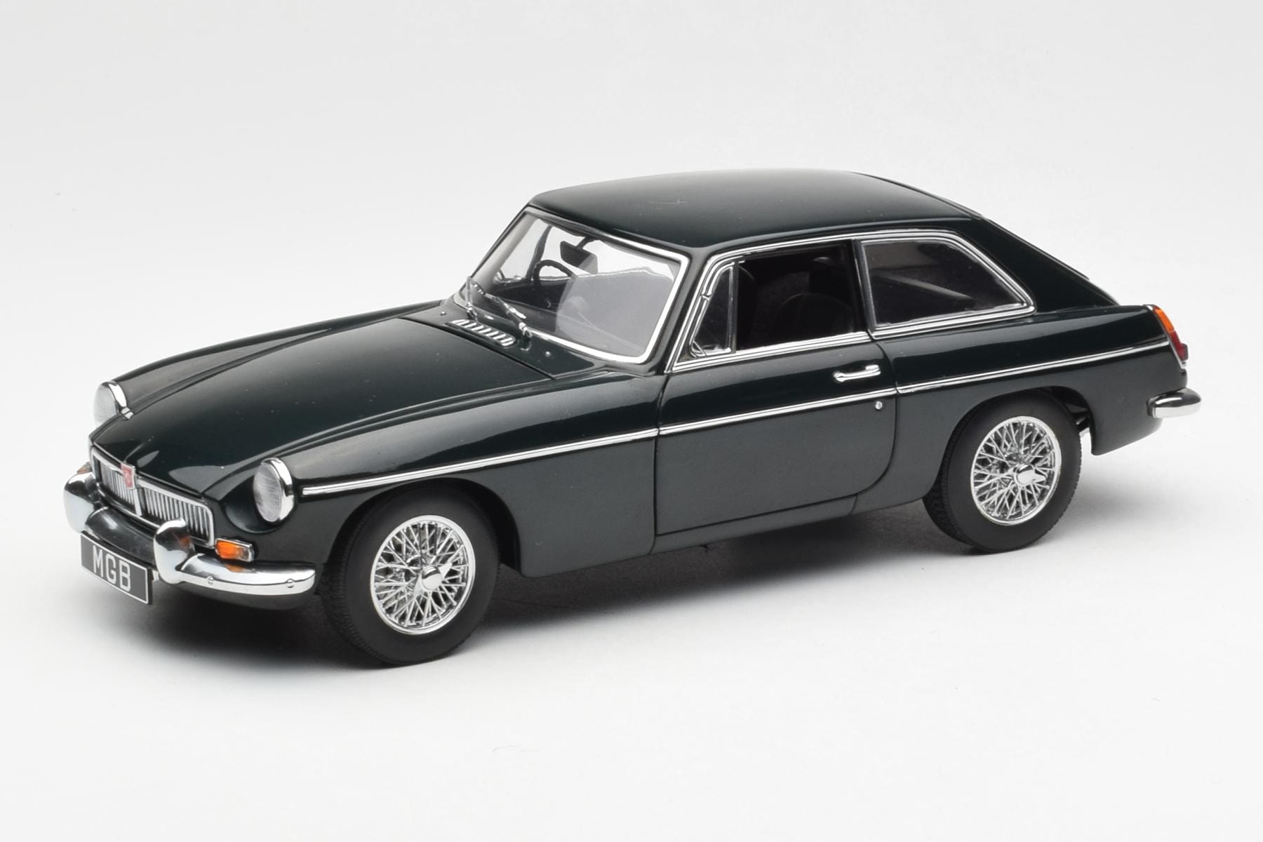 MGB GT Mk2 Coupe Racing Green AUTOart 1:18