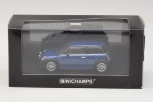 Mini Cooper One R50 Aero Blue Minichamps 1:43 431138270 Diecast - image 4 of 4
