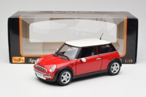 Mini Cooper R50 Red Maisto 1:18 31619 Diecast - image 2 of 8