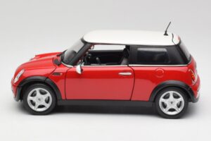 Mini Cooper R50 Red Maisto 1:18 31619 Diecast - image 3 of 8