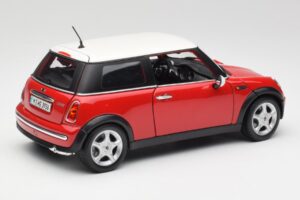 Mini Cooper R50 Red Maisto 1:18 31619 Diecast - image 5 of 8