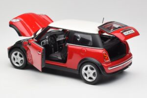 Mini Cooper R50 Red Maisto 1:18 31619 Diecast - image 7 of 8