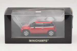 Mini Cooper Red Minichamps 1:43 MINI010 Diecast - image 4 of 4