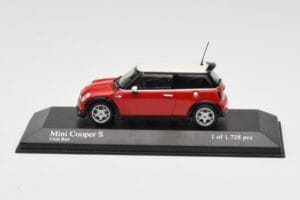 MINI Cooper S R53 Red Minichamps 1:43 431138200 Diecast