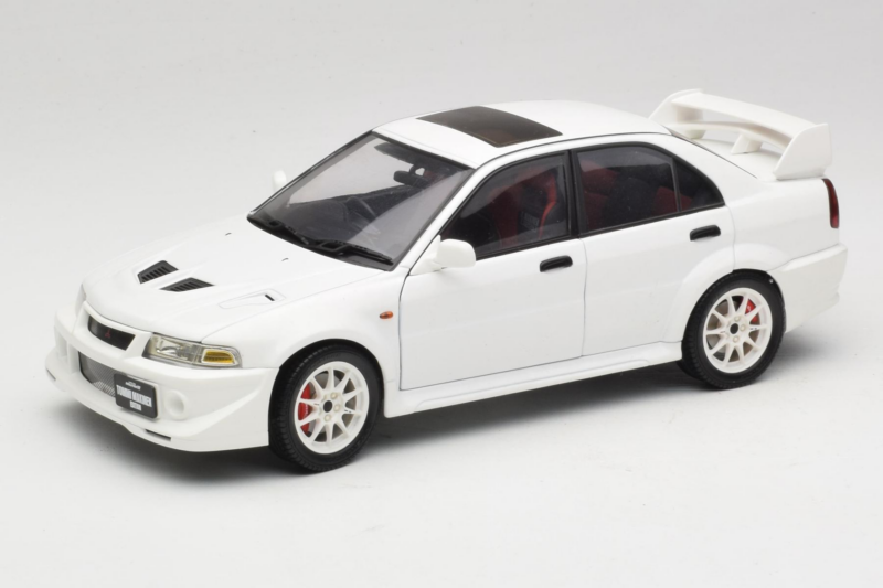 Mitsubishi Lancer Evo VI Tommi Makinen Edition White AUTOart 1:18 Mitsubishi Lancer Evo VI Tommi Makinen Edition White AUTOart 1:18 77157 Diecast