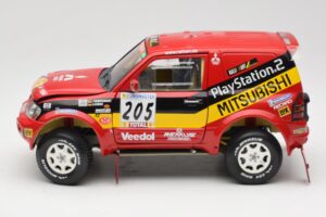 Mitsubishi Pajero Rallye Raid #205 Paris-Dakar Rally 2001 Solido 1:18 9022 Diecast - image 4 of 8