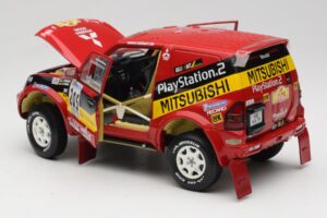 Mitsubishi Pajero Rallye Raid #205 Paris-Dakar Rally 2001 Solido 1:18 9022 Diecast - image 5 of 8