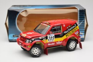 Mitsubishi Pajero Rallye Raid #205 Paris-Dakar Rally 2001 Solido 1:18 9022 Diecast - image 8 of 8