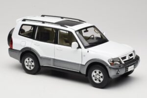 Mitsubishi Pajero V73 White YC Model 1:18 241218040103010206 Diecast - image 6 of 8