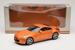 Nissan 350Z Z33 Sunset Orange AUTOart 1:18 77312 Diecast - image 8 of 8