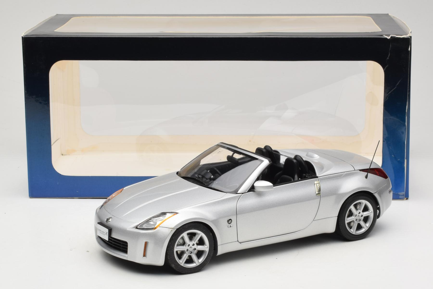 AUTOart Nissan Fairlady Z Z33 1:18 Diamond Silver