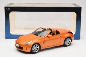 Nissan Fairlady Z Z33 Roadster Sunset Orange AUTOart 1:18 77377 Diecast - image 8 of 8