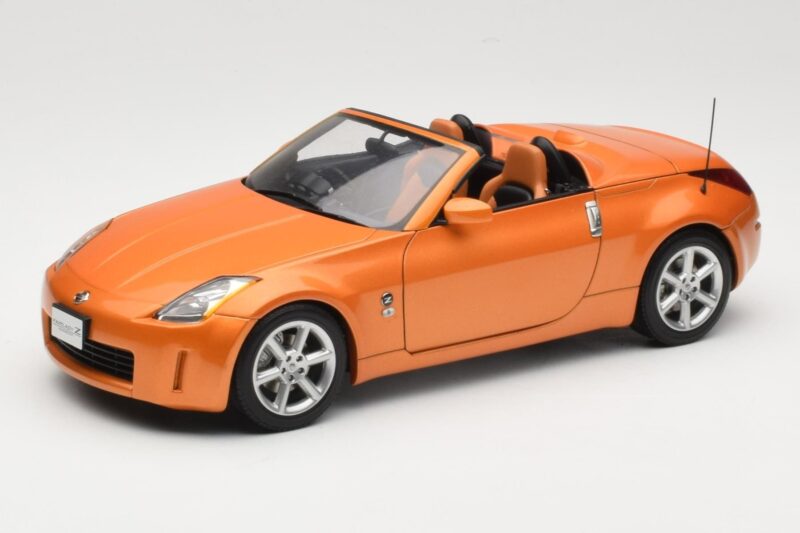 Nissan Fairlady Z Z33 Roadster Sunset Orange AUTOart 1:18 77377 Diecast