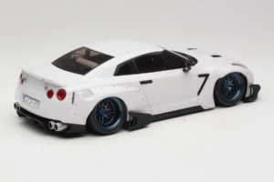 Nissan GT-R R35 Boost Wars 2 White Jp Kraemo 1:18 KRAEMO001 Diecast - image 3 of 7