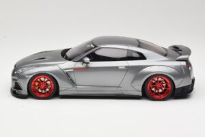 Nissan GT-R R35 Prior Design Grey GT Spirit 1:18 GT243 Resin - image 3 of 6