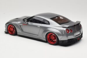 Nissan GT-R R35 Prior Design Grey GT Spirit 1:18 GT243 Resin - image 5 of 6