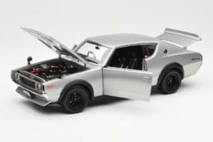 Nissan Skyline 2000 GT-R KPGC110 Silver Kyosho 1:18 08255S Diecast - image 2 of 8