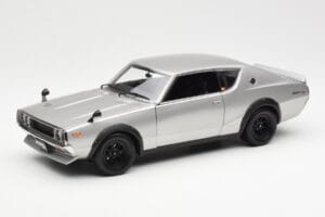 Nissan Skyline 2000 GT-R KPGC110 Silver Kyosho 1:18 08255S Diecast