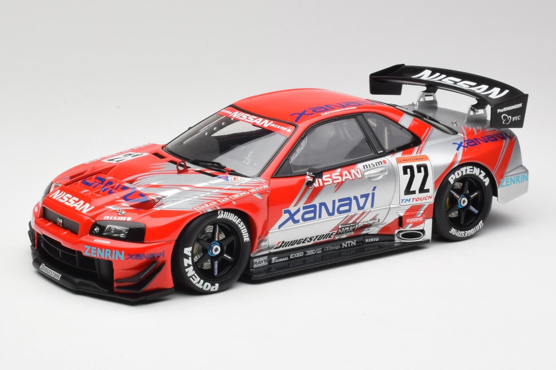 AUTOart 2002年 XANAVI NISMO GT-R 1/18 AUTOart Nissan Skyline GT-R Xanavi 2002 1:18 Model