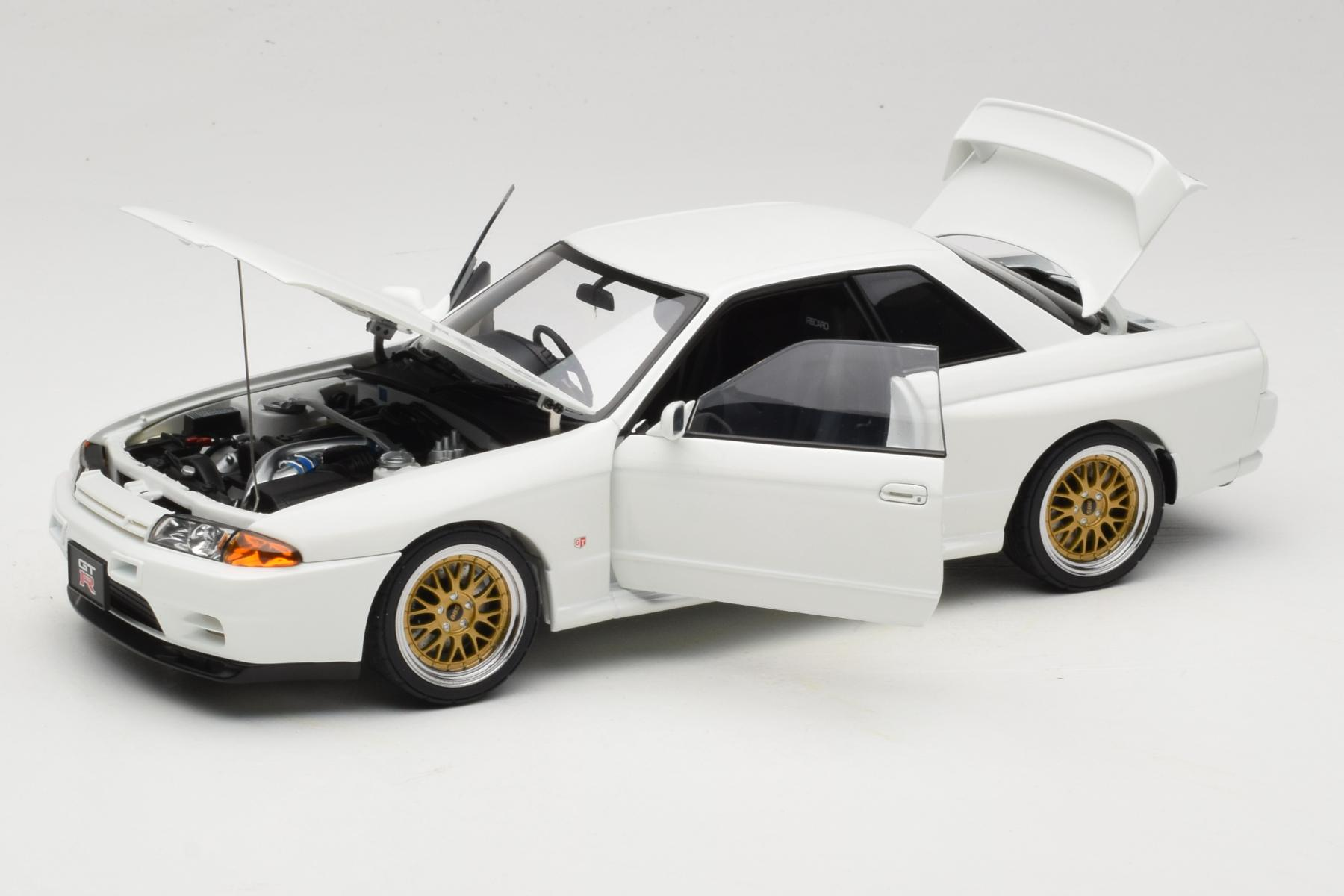 AUTOart Nissan Skyline GT-R R32 V-Spec II 1:18