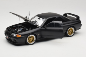 Nissan Skyline GT-R R32 V-Spec II Tuned Version Matt Black AUTOart 1:18 77418 Diecast - image 2 of 8
