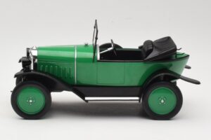 Opel 4 PS Laubfrosch Green MCG 1:18 MCG18050 Diecast - image 3 of 6