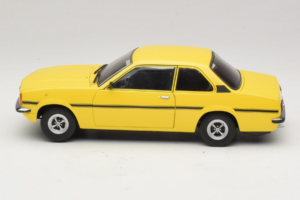 Opel Ascona B SR Yellow Scratched Front Sun Star 1:18 5384 Diecast - image 5 of 9
